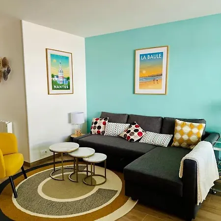 Un Nid Au Marche A Apartment *