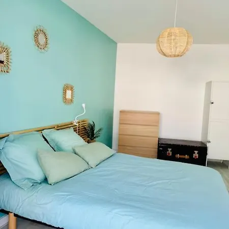 Un Nid Au Marche A * La Baule