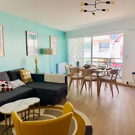 아파트 Un Nid Au Marche A